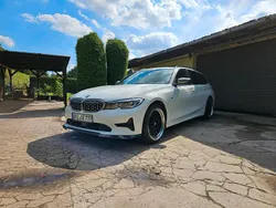 Weiß Gebraucht 2019 BMW 320 Advantage Kombi | 20.700 € (Teuer)