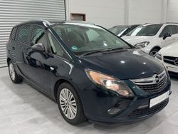 Grün Gebraucht 2016 Opel Zafira Tourer Edition Van / Kleinbus | 7.999 € (Fairer Preis)