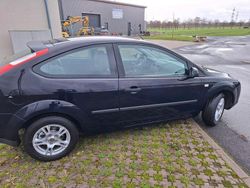 Blau Gebraucht 2005 Ford Focus Limousine | 1.799 € (Fairer Preis)