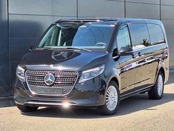 Schwarz Gebraucht 2024 Mercedes V300 Avantgarde Van / Kleinbus | 59.900 €