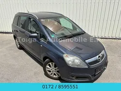 Blau Gebraucht 2006 Opel Zafira Cosmo Van / Kleinbus | 875 € (Guter Preis)