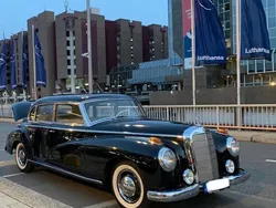 Schwarz Gebraucht 1952 Mercedes 300 Limousine | 58.000 €