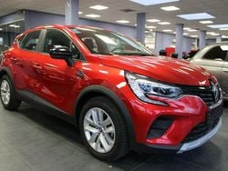 Rot Gebraucht 2022 Renault Captur Equilibre SUV | 16.980 € (Guter Preis)
