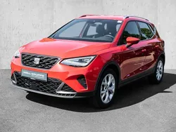 Pure rot Gebraucht 2023 Seat Arona FR SUV | 17.960 € (Guter Preis)