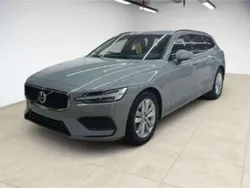 Grau Gebraucht 2024 Volvo V60 Kombi | 35.890 € (Superpreis)