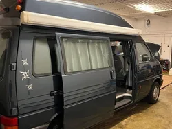 Blau Gebraucht 1993 VW T4 Van | 17.900 €