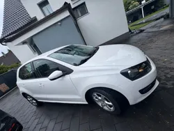 Weiß Gebraucht 2011 VW Polo Comfortline Limousine | 7.440 € (Fairer Preis)