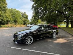 Schwarz Gebraucht 2016 Mercedes E200 AMG Coupé | 24.500 € (Superpreis)