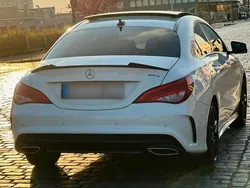 Weiß Gebraucht 2016 Mercedes CLA200 Limousine | 18.500 €