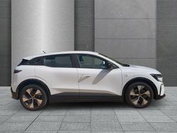 Weiß Gebraucht 2022 Renault Megane E-Tech Equilibre | 20.230 € (Superpreis)