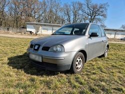 Grau Gebraucht 2003 Seat Arosa Kleinwagen | 1.000 € (Fairer Preis)