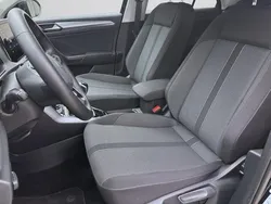 Schwarz Gebraucht 2024 VW T-Roc Life SUV | 22.777 € (Guter Preis)