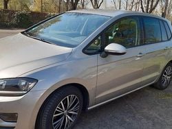 Silber Gebraucht 2016 VW Golf Sportsvan Allstar Van / Kleinbus | 9.100 € (Guter Preis)