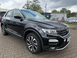 Deep black perleffekt Gebraucht 2021 VW T-Roc Active SUV | 20.890 € (Guter Preis)