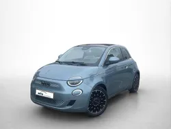 Blau Gebraucht 2022 Fiat 500e La Prima Kleinwagen | 19.980 € (Etwas zu teuer)