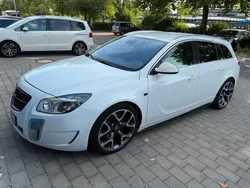 Weiß Gebraucht 2013 Opel Insignia OPC Kombi | 8.200 € (Guter Preis)