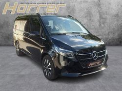 Obsidianschwarz metallic Gebraucht 2024 Mercedes V300 Avantgarde Van / Kleinbus | 69.740 € (Etwas zu teuer)