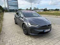 Grau Gebraucht 2022 Tesla Model X Plaid SUV | 87.000 € (Fairer Preis)
