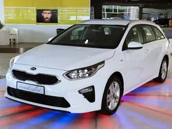 Weiß Gebraucht 2020 Kia Ceed Sportswagon Edition 7 Kombi | 13.950 € (Fairer Preis)