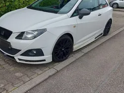 Weiß Gebraucht 2010 Seat Ibiza SC Kleinwagen | 3.999 €