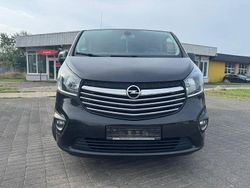 Schwarz Gebraucht 2018 Opel Vivaro Van | 10.299 € (Fairer Preis)