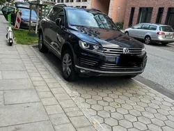 Schwarz Gebraucht 2016 VW Touareg R-line SUV | 22.800 € (Fairer Preis)