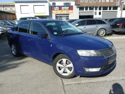 Blau Gebraucht 2014 Skoda Rapid Limousine | 3.999 €