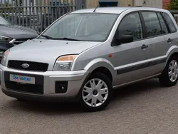 Silber Gebraucht 2006 Ford Fusion Kleinwagen | 2.390 € (Guter Preis)