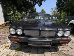 Schwarz Gebraucht 1995 Jaguar X300 Limousine | 2.900 €