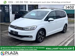 Pure white Gebraucht 2023 VW Touran Van / Kleinbus | 29.990 € (Fairer Preis)
