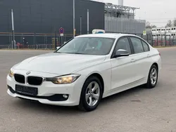 Weiß Gebraucht 2014 BMW 320 Limousine | 13.690 € (Guter Preis)