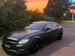 Grau Gebraucht 2011 Mercedes CLS500 Coupé | 26.500 €