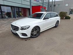 Weiß Gebraucht 2018 Mercedes E220 AMG line Kombi | 27.000 € (Fairer Preis)