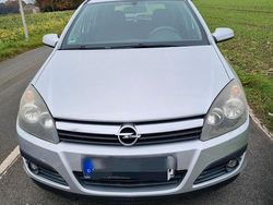 Silber Gebraucht 2006 Opel Astra Kombi | 2.199 € (Fairer Preis)