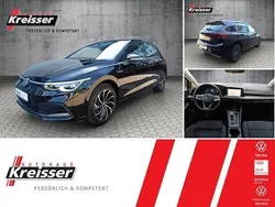 Schwarz (deep black perleffekt) Gebraucht 2022 VW Golf VIII Style Limousine | 25.921 € (Fairer Preis)