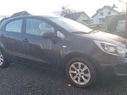 Schwarz Gebraucht 2014 Kia Rio Edition 7 Limousine | 5.900 € (Fairer Preis)