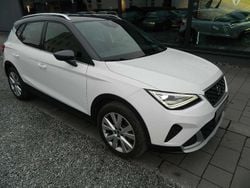Weiß / schwarz Gebraucht 2022 Seat Arona Xperience SUV | 16.990 € (Fairer Preis)