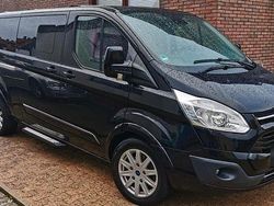 Schwarz Gebraucht 2017 Ford Tourneo Titanium Van / Kleinbus | 19.998 € (Guter Preis)