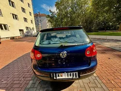 Blau Gebraucht 2006 VW Golf V Kleinwagen | 2.700 € (Fairer Preis)