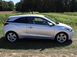 Silber Gebraucht 2017 Hyundai i20 Style Coupé | 9.500 € (Guter Preis)