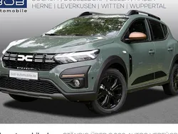 Zedergrün (grün) Neu 2025 Dacia Sandero Extreme Kleinwagen | 23.520 € (Etwas zu teuer)