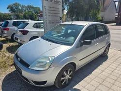 Silber Gebraucht 2005 Ford Fiesta Ambiente Kleinwagen | 1.450 € (Guter Preis)