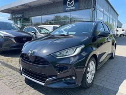 Schwarz Gebraucht 2022 Mazda 2 Limousine | 19.200 € (Fairer Preis)