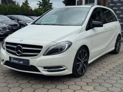 Weiß Gebraucht 2013 Mercedes B180 Edition 1 Van / Kleinbus | 11.440 € (Guter Preis)