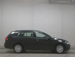Deep black perleffekt Gebraucht 2016 VW Golf VII Trendline Kombi | 7.990 € (Superpreis)