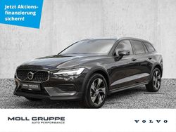 Grau Gebraucht 2023 Volvo V60 CC Plus Kombi | 34.450 € (Guter Preis)