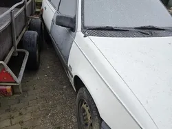 Weiß Gebraucht 1987 Opel Kadett Limousine | 1.250 €