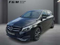 Kosmosschwarz metallic Gebraucht 2017 Mercedes B200 Urban Van / Kleinbus | 18.690 € (Fairer Preis)