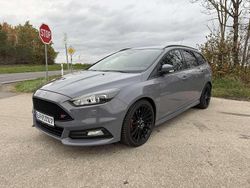 Gebraucht 2016 Ford Focus ST Kombi | 15.850 € (Fairer Preis)