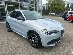 Grau Gebraucht 2021 Alfa Romeo Stelvio Veloce SUV | 30.800 € (Teuer)
